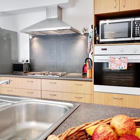 ארואוטאון Park To Mountains Apartment מראה חיצוני תמונה